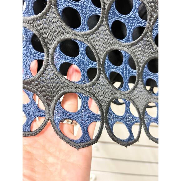 NWT Akris Punto Eyelet Laser Cut Lace Layered Mini Skirt Nero-Blu Mare Women's M - Picture 7 of 7